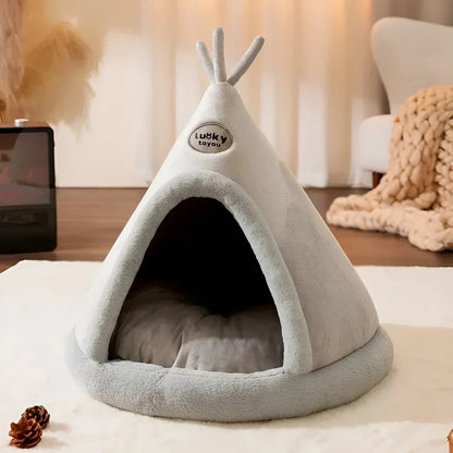 Gemütliche Tierhöhle Im Tipi-Design