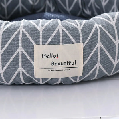 Hundebett Im Karierten Design für Gemütliche Ruhepausen