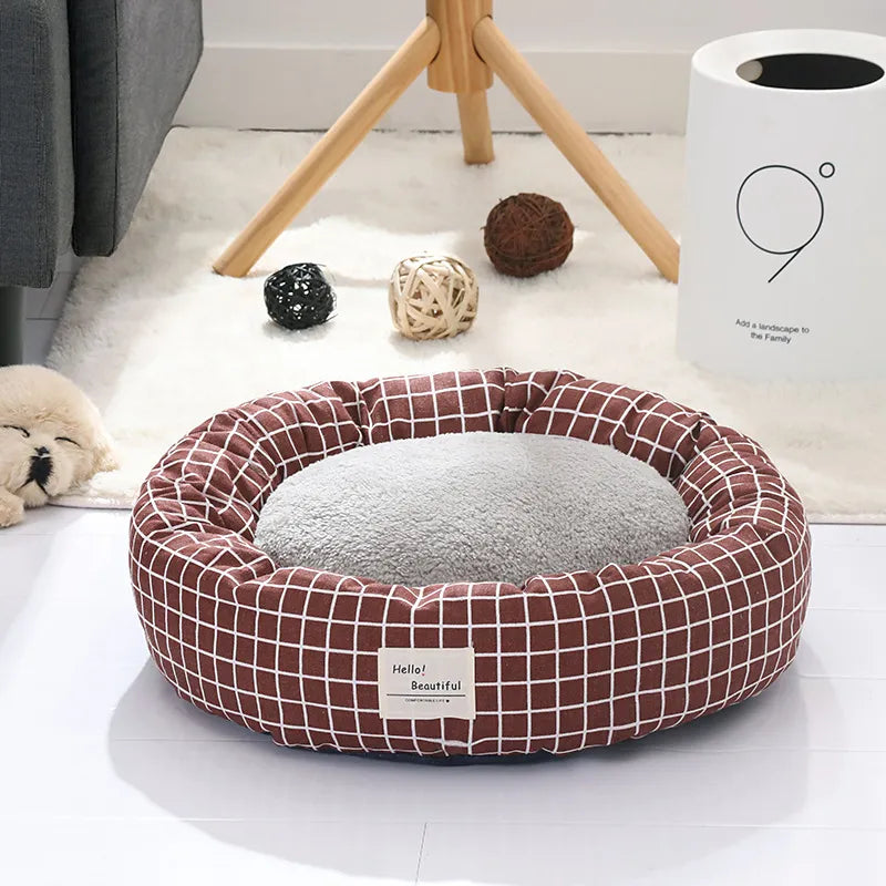 Hundebett Im Karierten Design für Gemütliche Ruhepausen