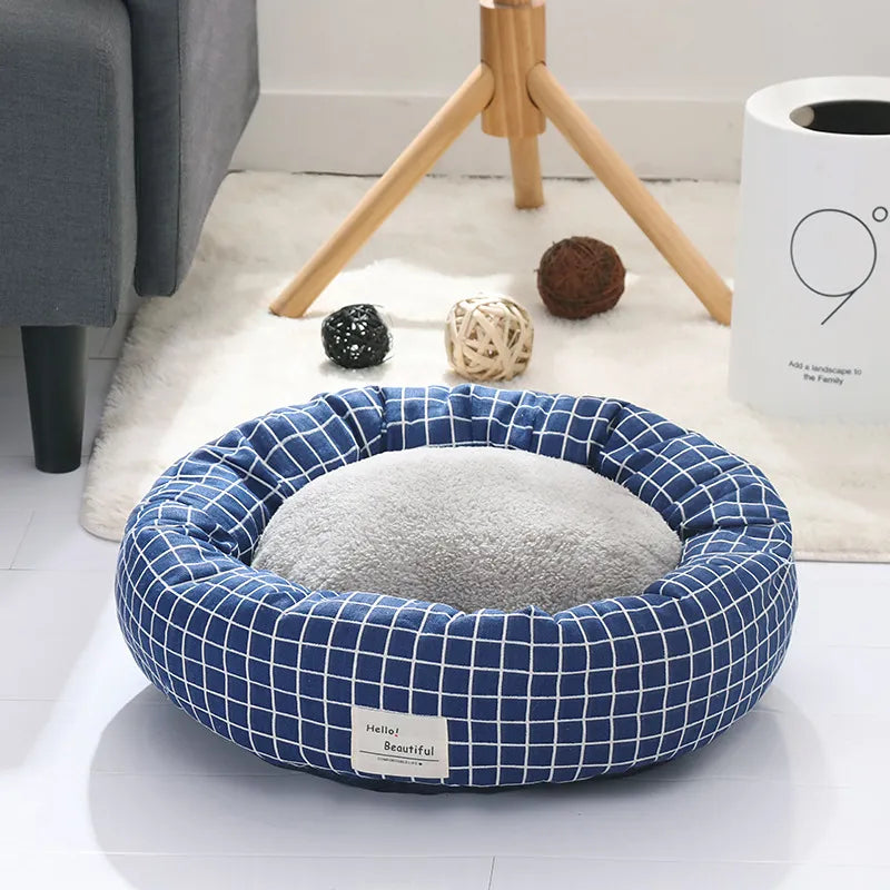 Hundebett Im Karierten Design für Gemütliche Ruhepausen