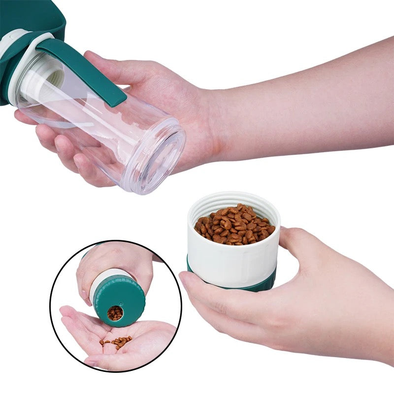 Kompakte Wasser- Und Snackflasche Für Hunde