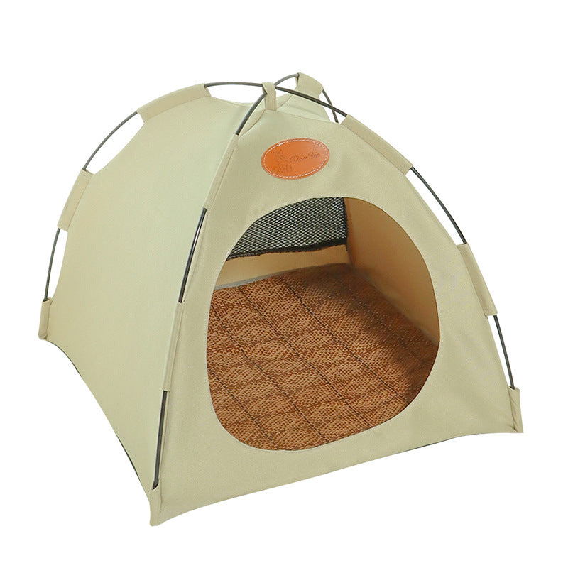 Luxuriöses Katzenzelt Mit Rattanliege